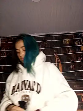 MilkyNeko  online show from 05-21-26, 10:01