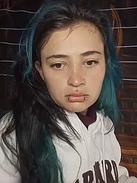 MilkyNeko  online show from 05-18-26, 10:42