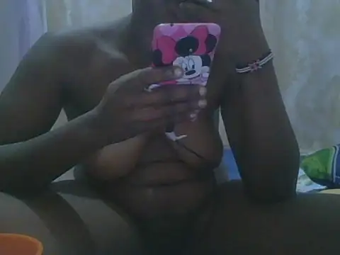 Snapshot of Queen_Zuri chatting on 06-09-26, 06:42 Queen Zuri online show from 06-09-26, 06:42