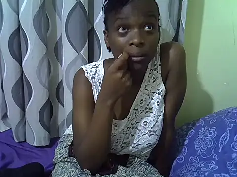 Snapshot of hot_rinah chatting on 05-17-26, 10:15 hot rinah online show from 05-17-26, 10:15