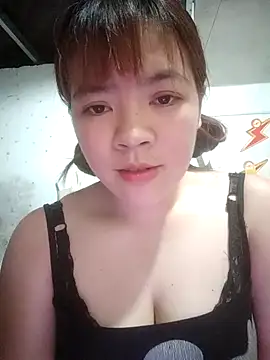 Snapshot of Loleml01 chatting on 05-27-26, 03:47 Loleml01 online show from 05-27-26, 03:47