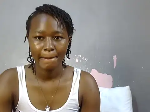 Snapshot of Petite_Ebony10 chatting on 07-12-26, 10:49 Petite Ebony10 online show from 07-12-26, 10:49