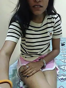 Snapshot of Shanaya_001 chatting on 06-02-26, 10:37 Shanaya 001 online show from 06-02-26, 10:37