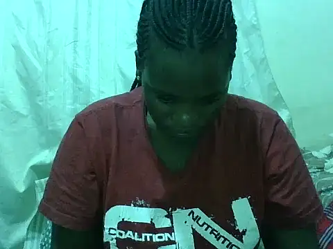Snapshot of Hot-Perryl chatting on 05-19-26, 07:54 Hot-Perryl online show from 05-19-26, 07:54