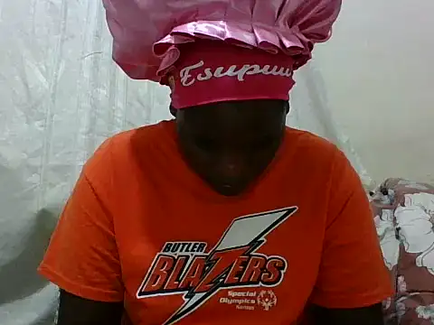 Snapshot of Hot-Perryl chatting on 05-21-26, 06:27 Hot-Perryl online show from 05-21-26, 06:27