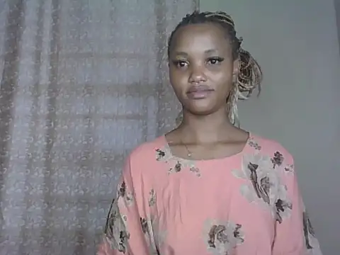 Snapshot of PrettyT5 chatting on 06-29-26, 06:20 PrettyT5 online show from 06-29-26, 06:20