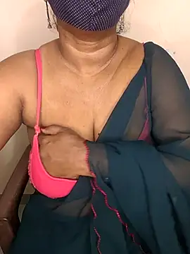 Snapshot of MISS-LOVEV chatting on 07-12-26, 01:28 MISS-LOVEV online show from 07-12-26, 01:28