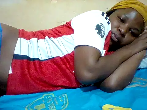 Camilla-Sweets online show from 05-18-26, 04:07