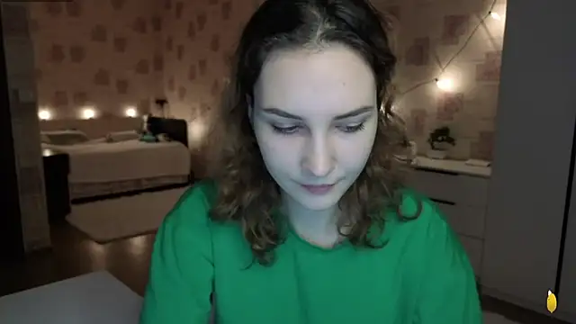 Megan swiftss online show from 06-04-26, 06:45