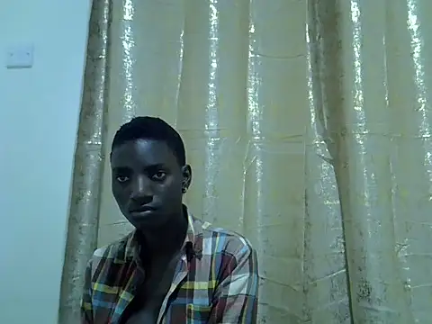 cutiebreey online show from 06-30-26, 12:43