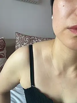 Snapshot of yan63737 chatting on 07-18-26, 04:21 yan63737 online show from 07-18-26, 04:21