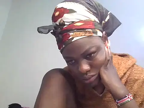 Hot Berry18 online show from 05-18-26, 02:23
