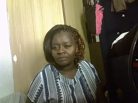 Snapshot of scatia chatting on 05-17-26, 03:50 scatia online show from 05-17-26, 03:50