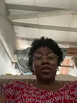 Snapshot of cacauzinhababy chatting on 05-25-26, 06:50 cacauzinhababy online show from 05-25-26, 06:50