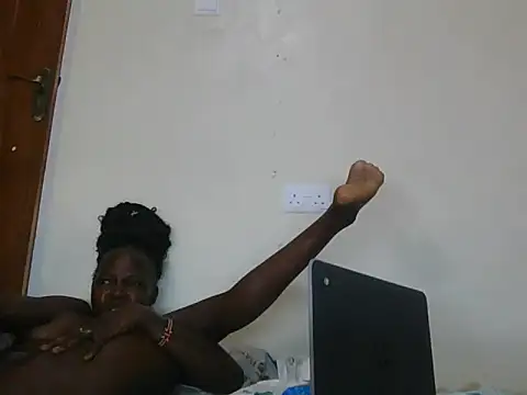 Snapshot of sweet_ebony34 chatting on 07-15-26, 03:30 sweet ebony34 online show from 07-15-26, 03:30