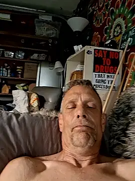 truckdawg2023 online show from 06-17-26, 03:00