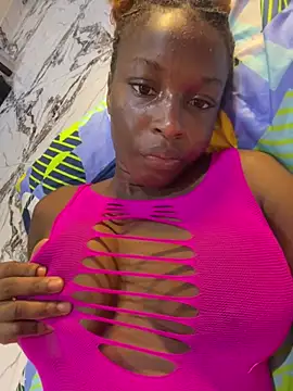 Snapshot of SassyPaulette chatting on 06-22-26, 11:18 SassyPaulette online show from 06-22-26, 11:18