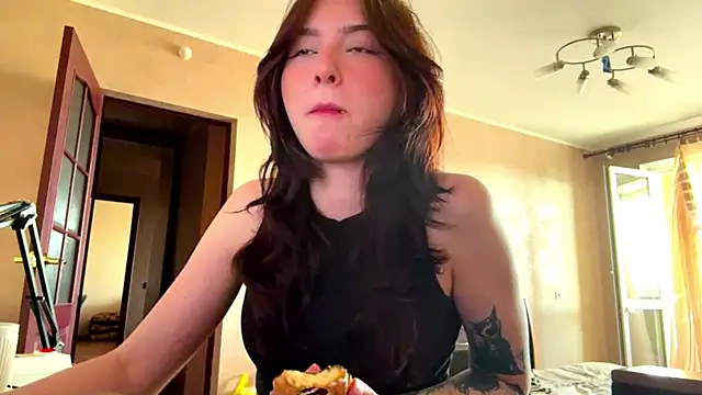 Snapshot of MellisaReckard chatting on 06-17-26, 04:39 MellisaReckard online show from 06-17-26, 04:39