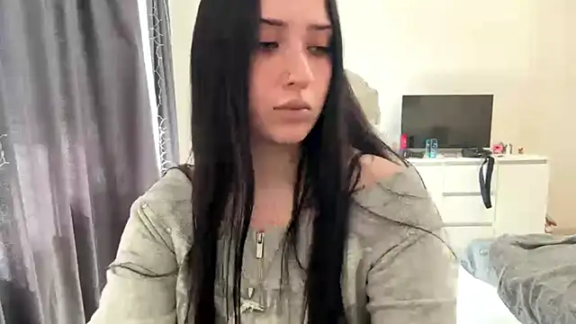 Snapshot of KiraJaydes chatting on 06-10-26, 12:39 KiraJaydes online show from 06-10-26, 12:39