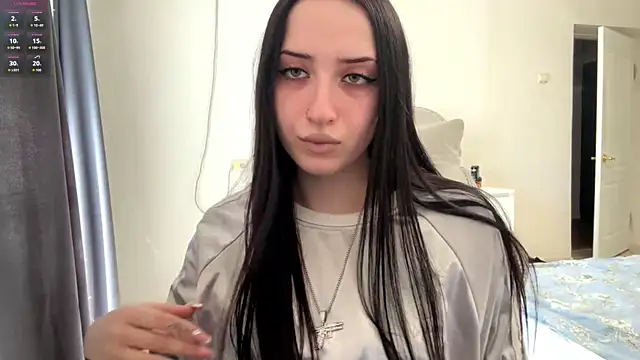 Snapshot of KiraJaydes chatting on 05-22-26, 12:58 KiraJaydes online show from 05-22-26, 12:58