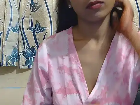 Snapshot of BabyQueen23 chatting on 06-09-26, 02:23 BabyQueen23 online show from 06-09-26, 02:23