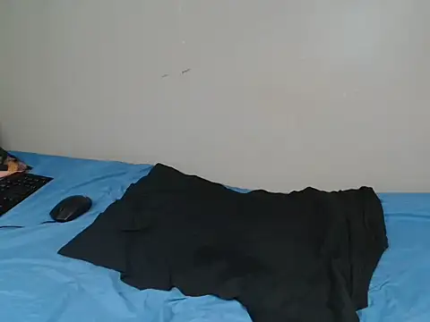 Snapshot of Blair_sue chatting on 07-14-26, 02:05 Blair sue online show from 07-14-26, 02:05