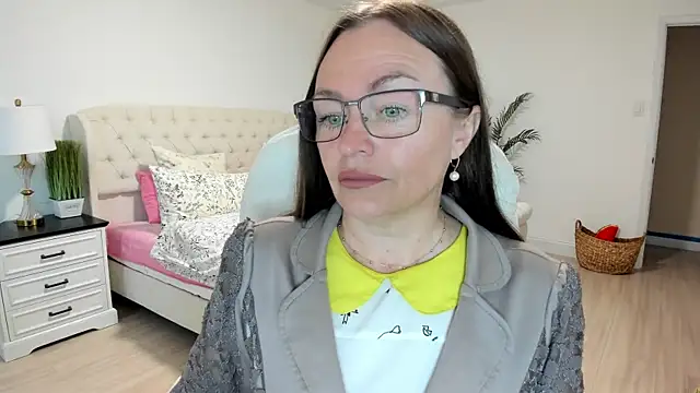 Vika73 online show from 09-25-25, 12:11