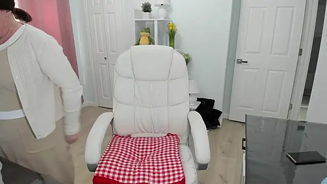 Vika73 online show from 02-21-25, 03:21