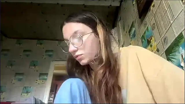 Snapshot of SparkleJebb chatting on 06-07-26, 04:18 SparkleJebb online show from 06-07-26, 04:18