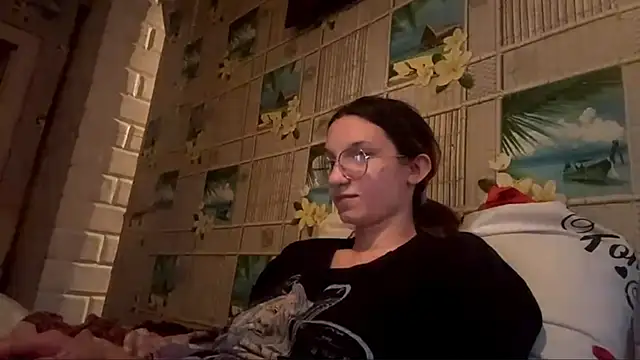 Snapshot of SparkleJebb chatting on 06-03-26, 06:34 SparkleJebb online show from 06-03-26, 06:34