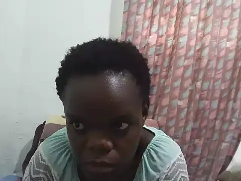 Snapshot of mindnightsnack chatting on 07-08-26, 02:51 mindnightsnack online show from 07-08-26, 02:51