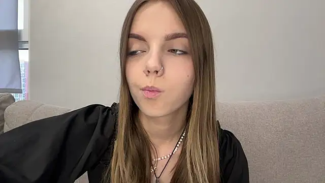 Snapshot of LisaPorse chatting on 07-02-26, 02:34 LisaPorse online show from 07-02-26, 02:34