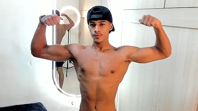 Snapshot of Joao_da_silva19 chatting on 05-28-26, 02:01 Joao da silva19 online show from 05-28-26, 02:01