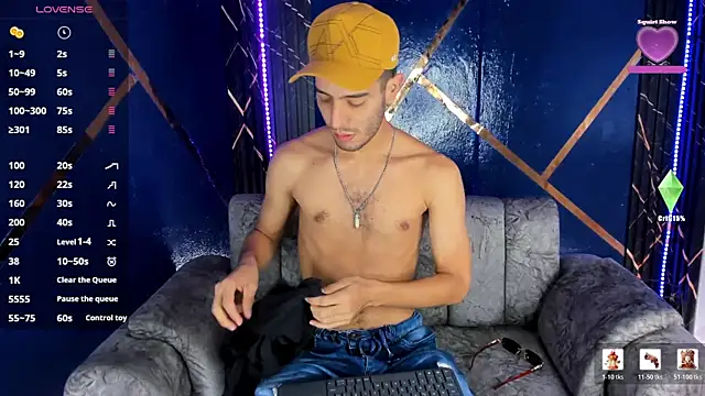 Snapshot of sexy_hairy1 chatting on 06-04-26, 11:26 sexy hairy1 online show from 06-04-26, 11:26