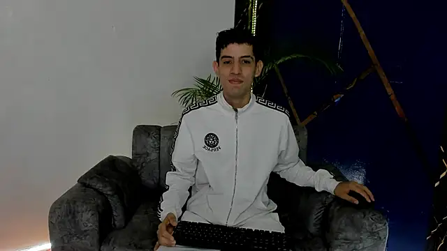 Snapshot of sexy_hairy1 chatting on 06-26-26, 11:27 sexy hairy1 online show from 06-26-26, 11:27