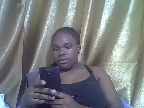 Snapshot of lovelymeli2 chatting on 06-18-26, 10:04 lovelymeli2 online show from 06-18-26, 10:04