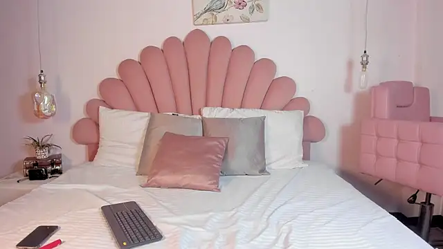 Snapshot of CherryMyla chatting on 07-09-26, 12:48 CherryMyla online show from 07-09-26, 12:48