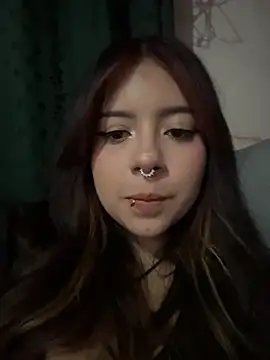 Snapshot of softdoll-_ chatting on 07-18-26, 04:43 softdoll- online show from 07-18-26, 04:43