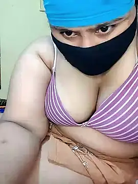 Snapshot of shaik35f chatting on 06-09-26, 05:58 shaik35f online show from 06-09-26, 05:58