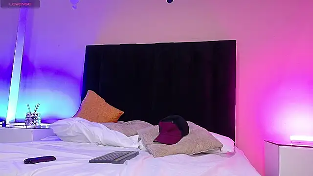 Snapshot of MILA_AND_COTI chatting on 06-19-26, 10:25 MILA AND COTI online show from 06-19-26, 10:25