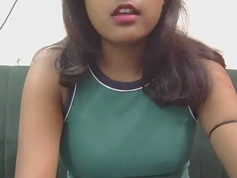 Snapshot of Diana_Penty chatting on 07-13-26, 05:34 Diana Penty online show from 07-13-26, 05:34