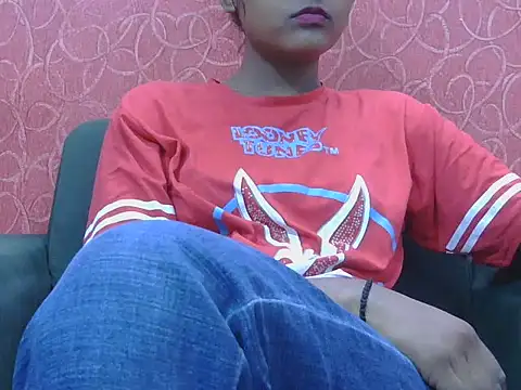 Snapshot of Diana_Penty chatting on 07-20-26, 09:38 Diana Penty online show from 07-20-26, 09:38