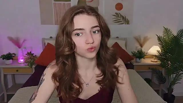 Snapshot of TayloryStar chatting on 07-14-26, 08:08 TayloryStar online show from 07-14-26, 08:08