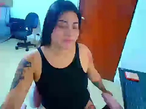 Snapshot of hanna_2026 chatting on 05-27-26, 06:48 hanna 2026 online show from 05-27-26, 06:48