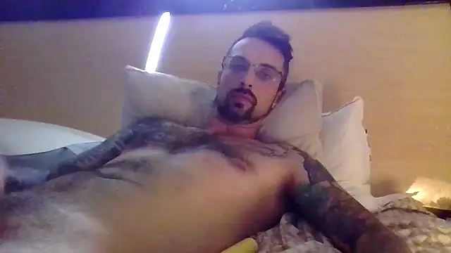 Snapshot of MrDGrey chatting on 07-02-26, 05:30 MrDGrey online show from 07-02-26, 05:30