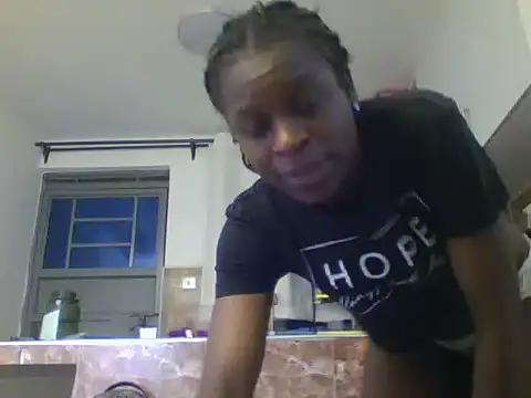 Snapshot of creamyca2 chatting on 05-31-26, 08:20 creamyca2 online show from 05-31-26, 08:20