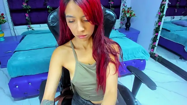 NinaaXXX  online show from 05-25-26, 09:35
