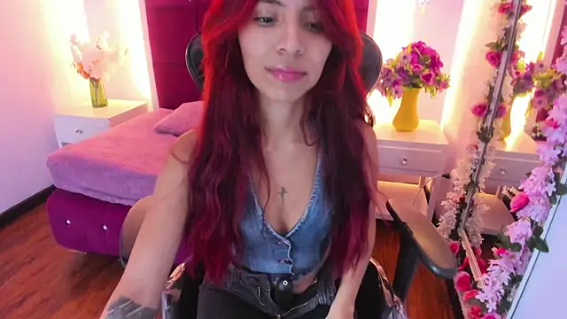 Snapshot of NinaaXXX_ chatting on 07-11-26, 06:08 NinaaXXX online show from 07-11-26, 06:08