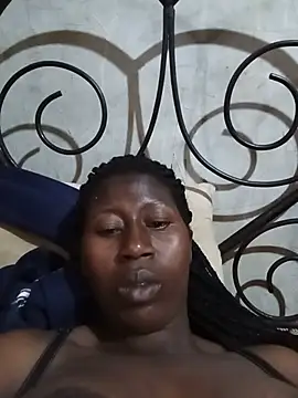 Snapshot of azina2 chatting on 06-05-26, 10:43 azina2 online show from 06-05-26, 10:43