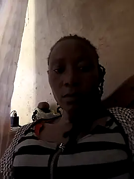 Snapshot of azina2 chatting on 05-18-26, 10:31 azina2 online show from 05-18-26, 10:31